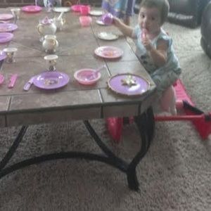 Meet your Posher, Cyndi